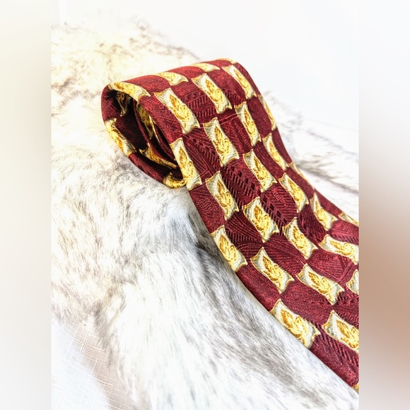 Robert Talbot Best of Class NORDSTROM Red and Gold Tie - Picture 5 of 7